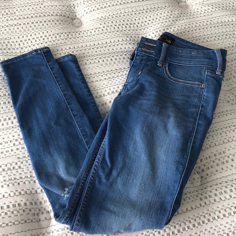 Hollister Crop Jeans